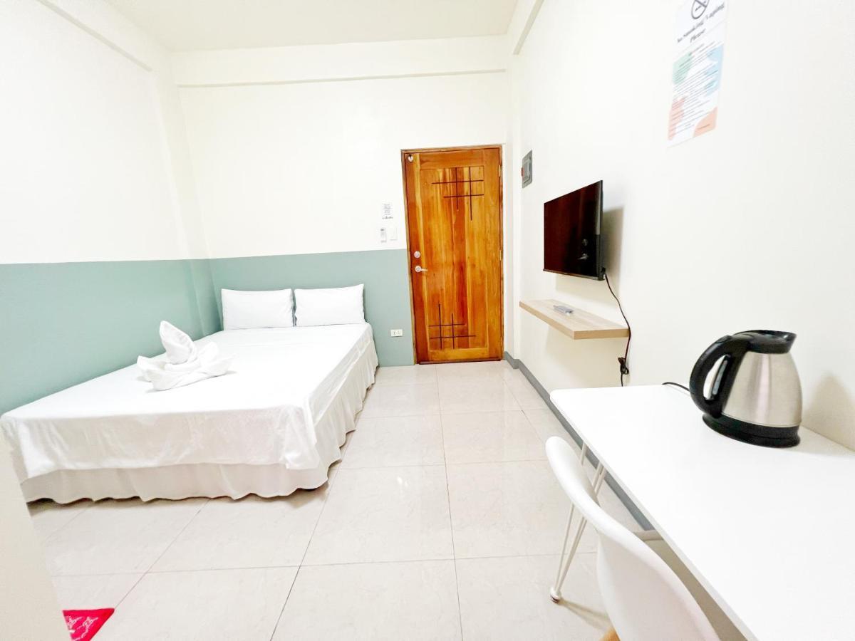 Verra Inn Tagaytay City Bagian luar foto
