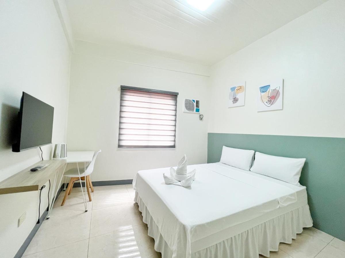Verra Inn Tagaytay City Bagian luar foto