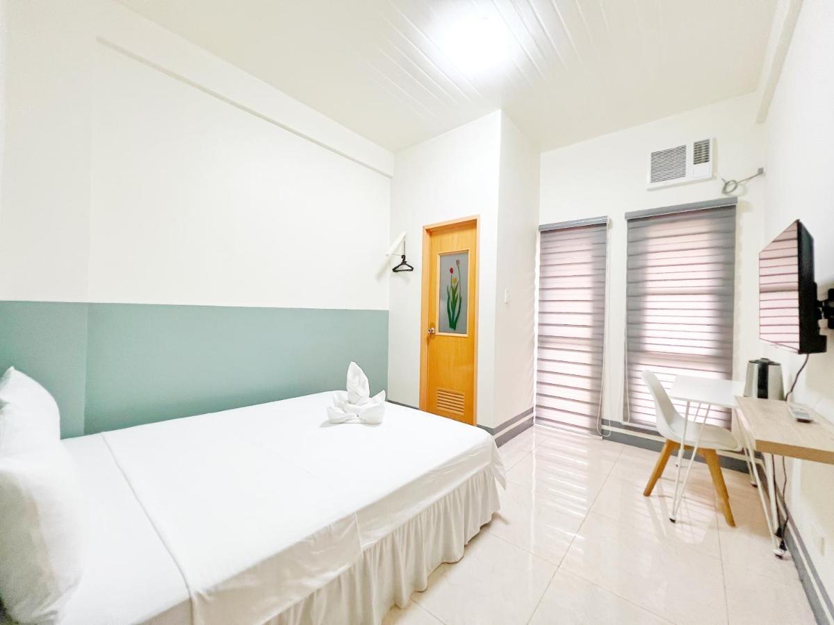 Verra Inn Tagaytay City Bagian luar foto