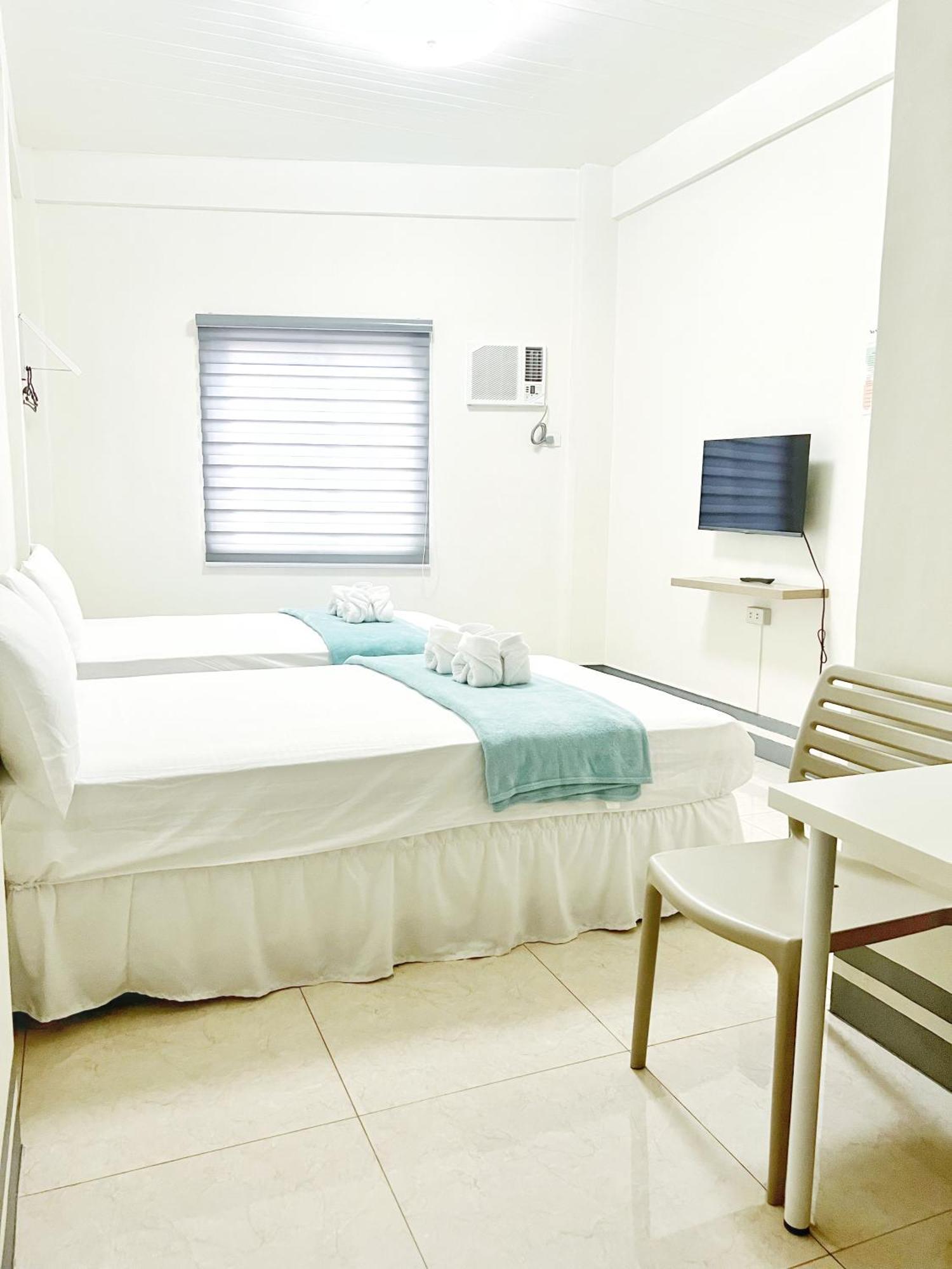 Verra Inn Tagaytay City Bagian luar foto